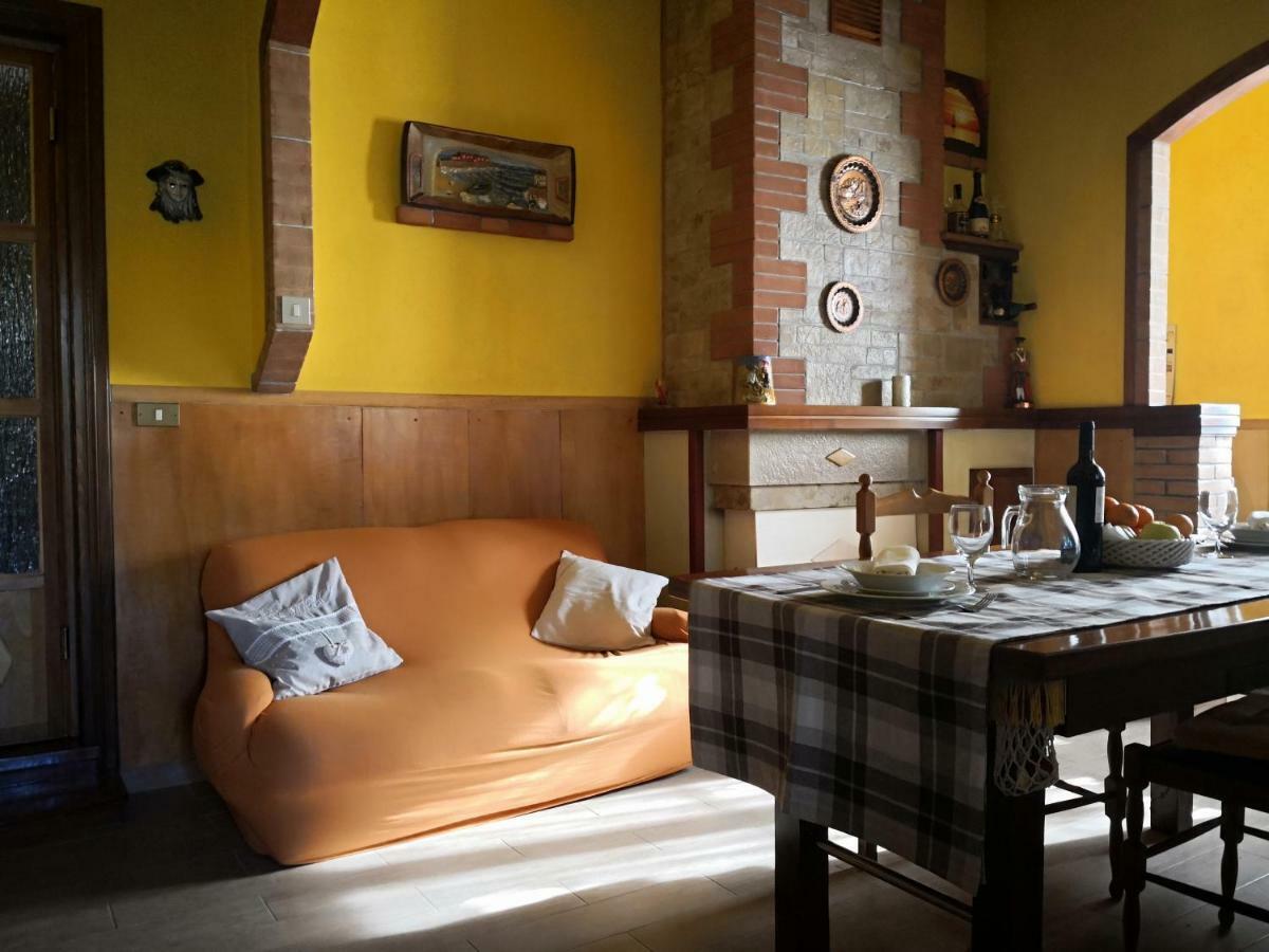 Casa Vacanze Sonia Leilighet Amelia Eksteriør bilde